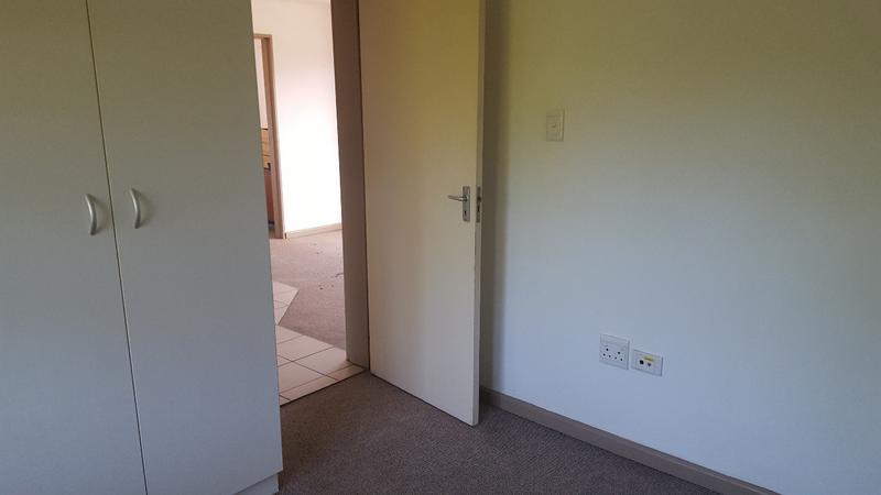 To Let 3 Bedroom Property for Rent in Grahamstown Central Eastern Cape